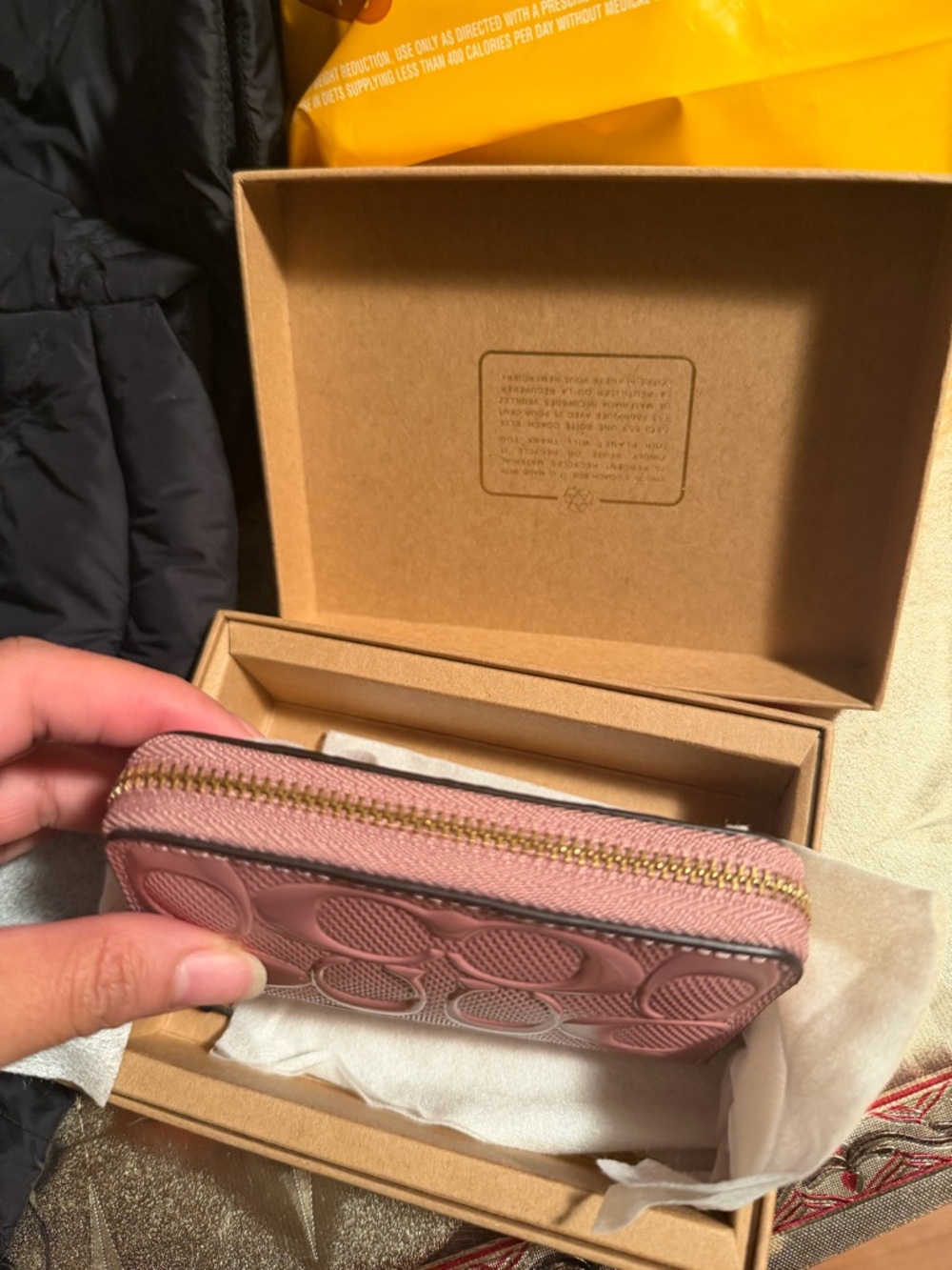Coach Essential Small Card Case Leather Zip Wallet in Mauve Pink - Picture 5 of 5